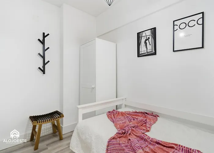 Yard - In The Center Of Апартаменты Санта-Круш